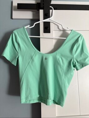 lululemon athletica Women's seafoam Green align Scoop Neck Crop Top